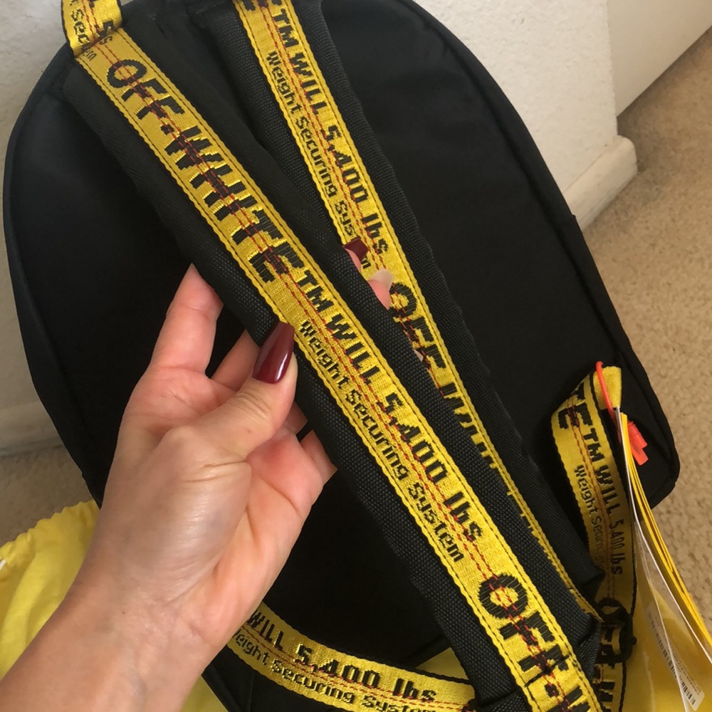 NWT OFF-WHITE Script Logo Arrow-Print Small Backpack - Picture 9 of 11